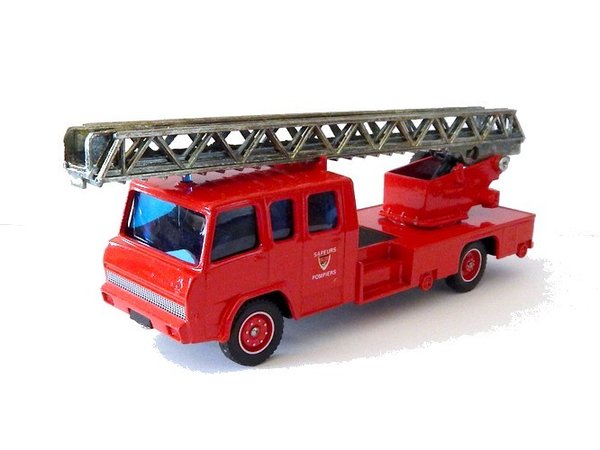 Berliet 770 KE grande échelle Pompiers SOLIDO