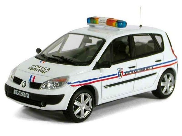 Renault Scenic II Police municipale UNIVERSAL HOBBIES