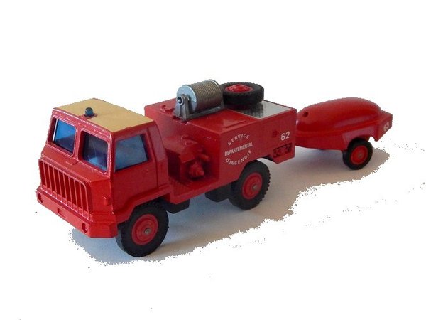Berliet Camiva 4x4 + motopompe Pompiers SOLIDO